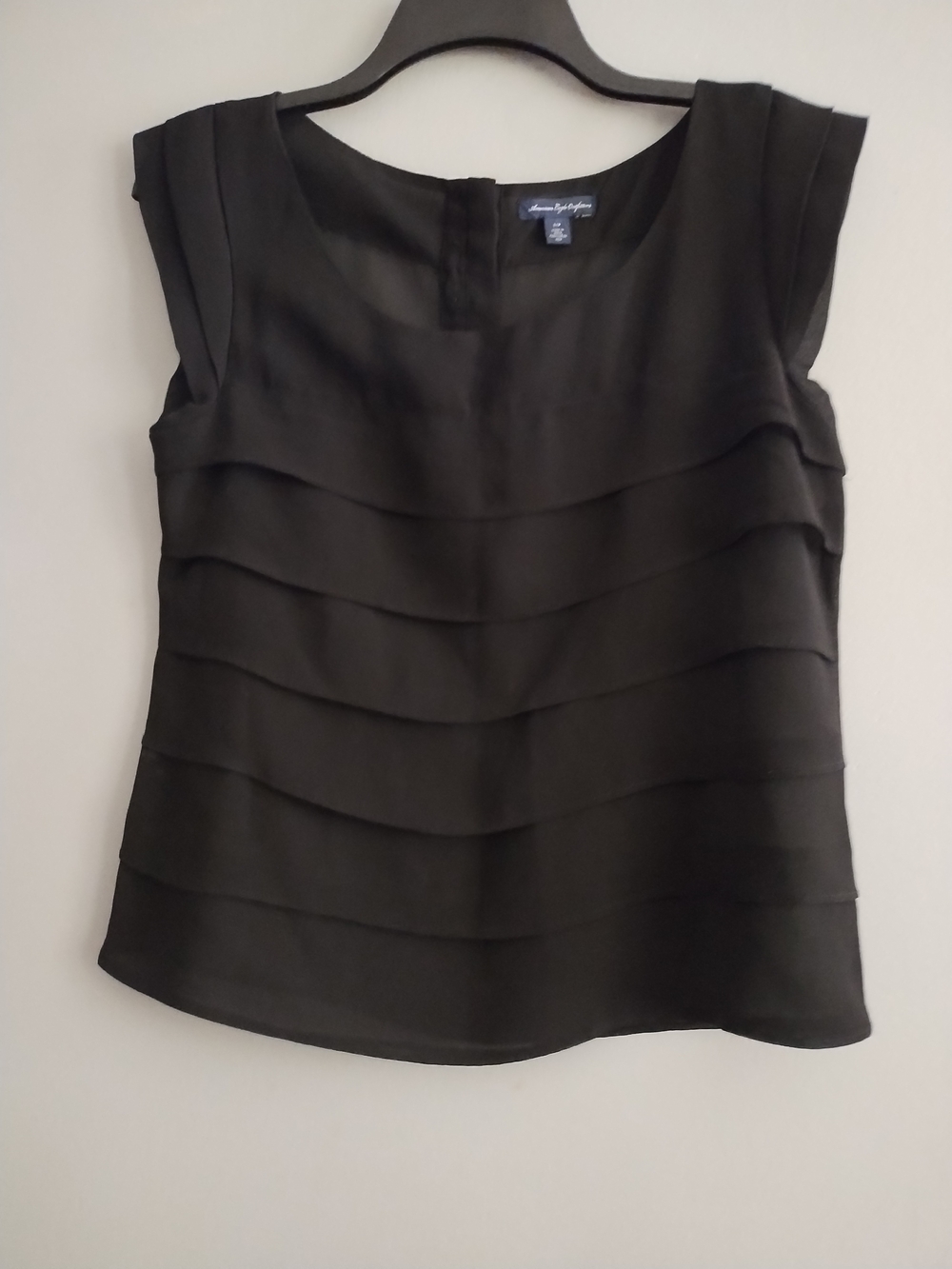 American Eagle Outfitters Black Tiered Cap-Sleeve Blouse